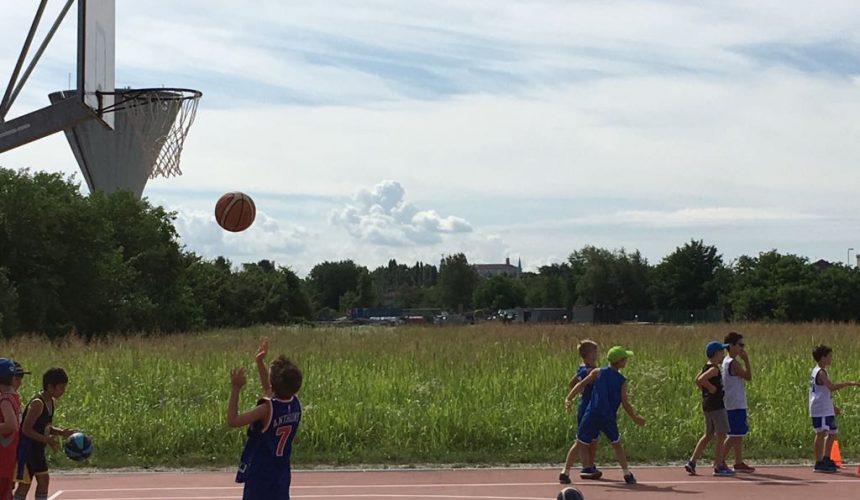 Miky Mian Summer Basketball Camp 2017